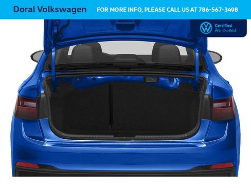 Used 2023 Volkswagen Jetta SE w/ Panoramic Sunroof Package image 11