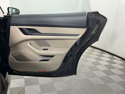 Used 2020 Porsche Taycan AWD/4WD image 25