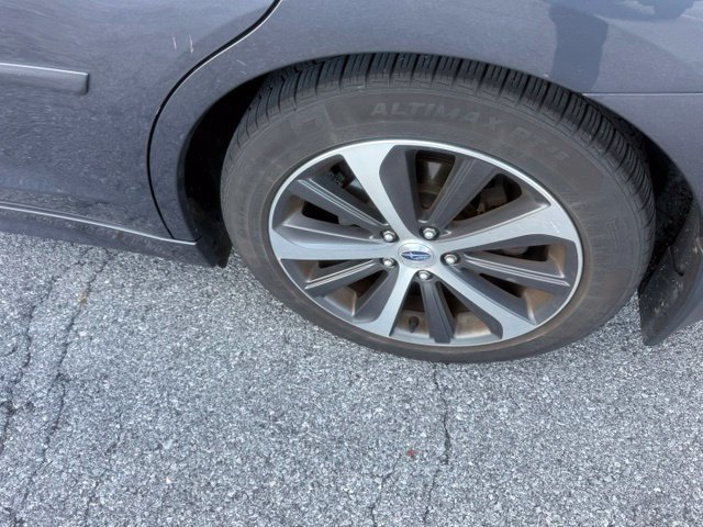 Used 2015 Subaru Legacy 2.5i Limited AWD/4WD image 11