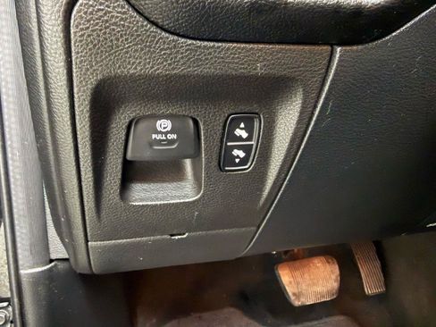 Used 2020 RAM 1500 Big Horn RWD image 21