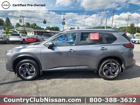 Certified 2024 Nissan Rogue SV w/ SV Premium Package AWD/4WD image 5