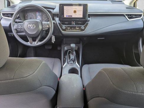 Used 2025 Toyota Corolla LE image 15
