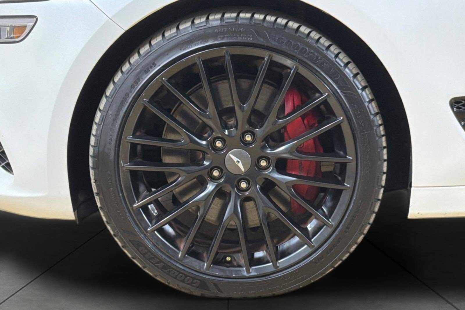 Used 2022 Genesis G70 3.3T Launch Edition AWD/4WD image 24
