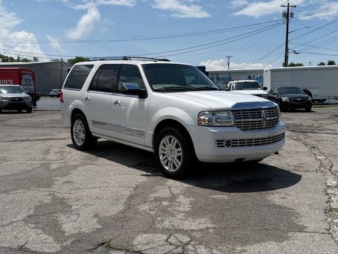 Used 2013 Lincoln Navigator 2WD w/ HD Trailer Tow Pkg image 18
