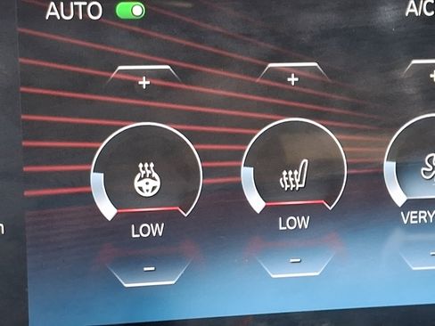 Used 2023 BMW X7 xDrive40i w/ Premium Package image 26