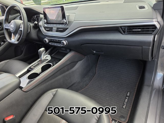 Used 2025 Nissan Altima 2.5 SR FWD image 17
