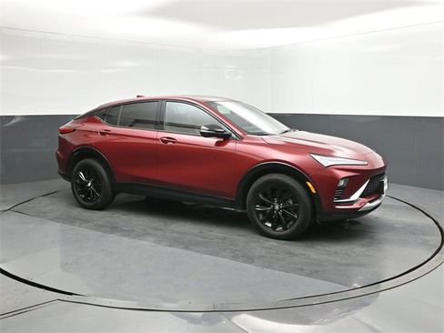 Used 2024 Buick Envista Sport Touring w/ Convenience I Package image 17