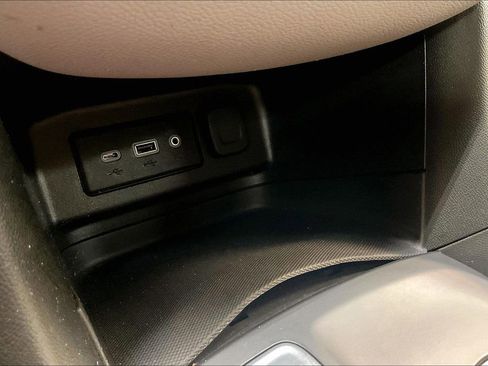 Used 2021 Chevrolet Equinox LT FWD image 19