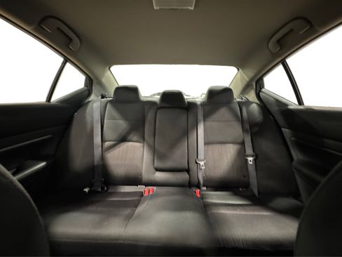 Used 2025 Nissan Altima 2.5 SV image 41