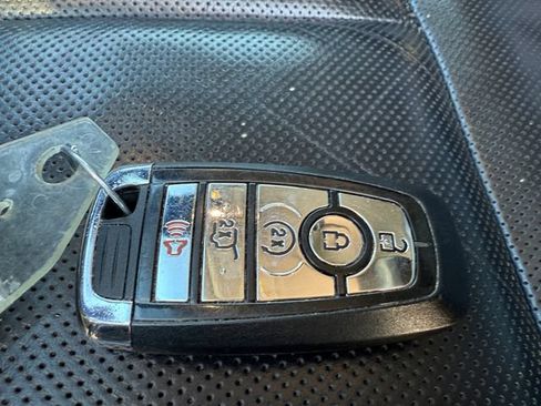 Used 2021 Lincoln Aviator Grand Touring w/ Class IV Trailer Tow Package AWD/4WD image 24