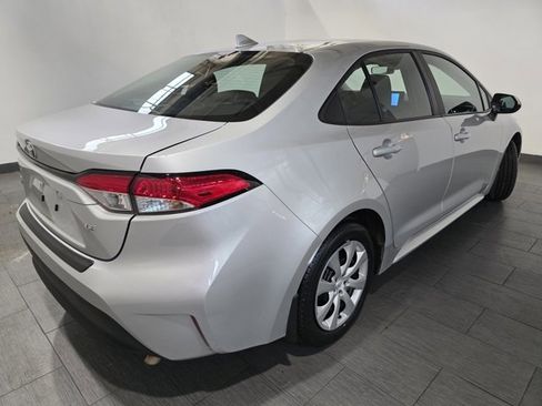 Used 2023 Toyota Corolla LE image 5