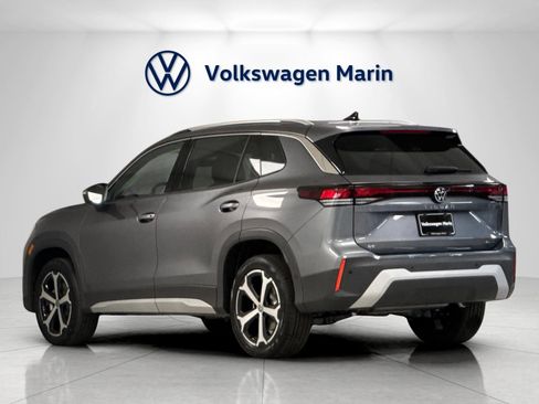 New 2026 Volkswagen Tiguan SE image 3