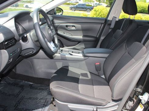 Used 2025 Nissan Sentra SV w/ Trunk Package FWD image 11