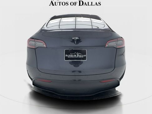 Used 2024 Tesla Model Y 2WD image 9