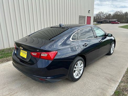 Used 2016 Chevrolet Malibu LT image 4