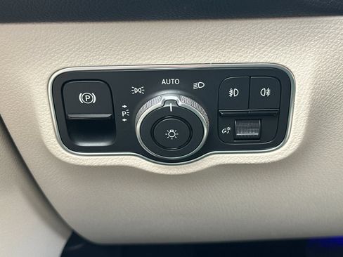 Certified 2026 Mercedes-Benz GLB 250 4MATIC image 30