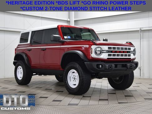 Used 2025 Ford Bronco Heritage Edition AWD/4WD image 1