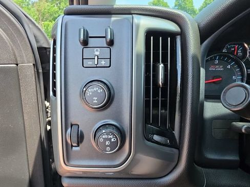 Used 2018 Chevrolet Silverado 1500 LT w/ All Star Edition AWD/4WD image 20