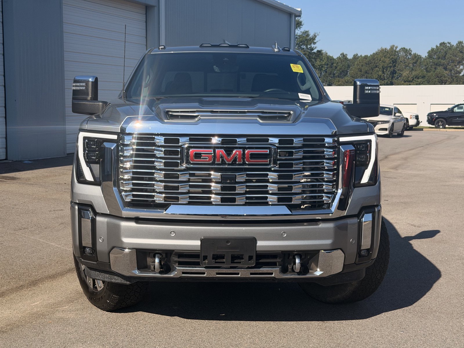Used 2024 GMC Sierra 3500 Denali w/ Denali Reserve Package AWD/4WD image 6