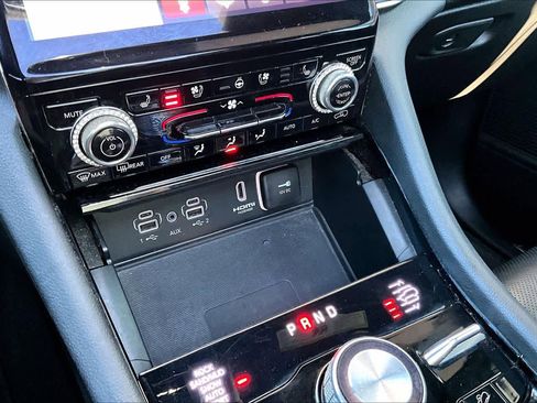 Used 2023 Jeep Grand Cherokee L Overland w/ Advanced Protech Group III image 33