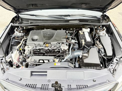 Used 2021 Toyota Camry SE image 61