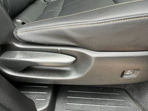 Used 2025 MAZDA CX-90 3.3 Turbo w/ Preferred Package image 36