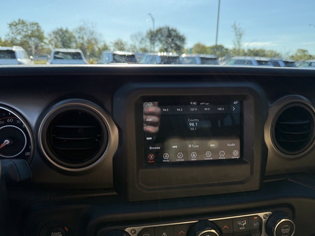 Used 2021 Jeep Wrangler Unlimited Sport AWD/4WD image 14
