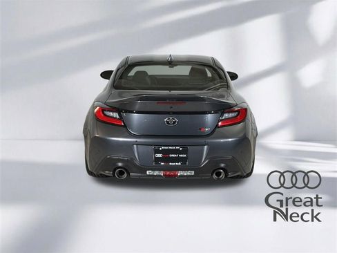 Used 2024 Toyota GR86 Premium RWD image 21