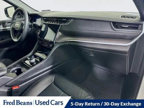 Certified 2024 Jeep Grand Cherokee Limited w/ Luxury Tech Group II image 31