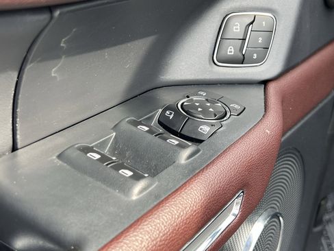 Used 2024 Ford Expedition Max Limited image 12