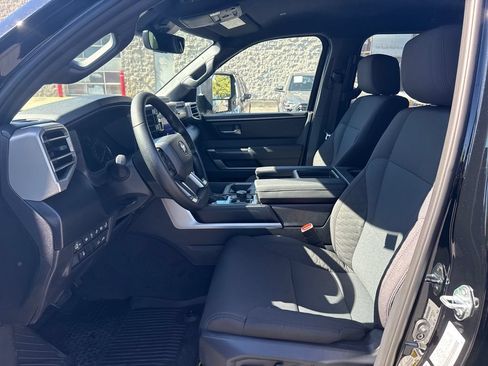 New 2026 Toyota Tundra SR5 w/ SR5 Convenience Package AWD/4WD image 10
