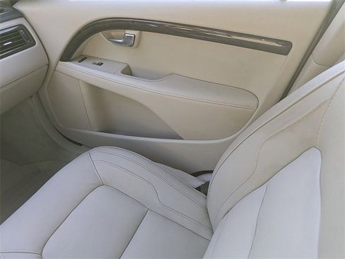 Used 2016 Volvo S80 T5 w/ Convenience Package image 16