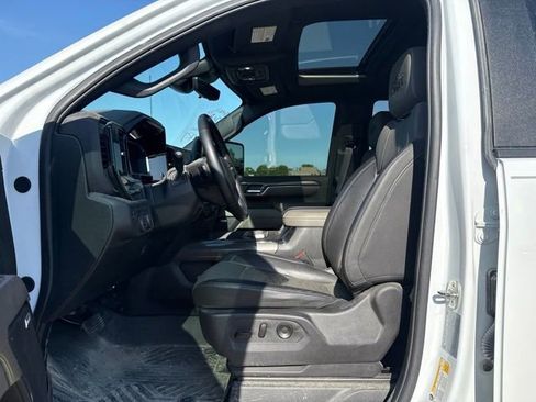 Used 2024 Chevrolet Silverado 2500 ZR2 w/ ZR2 Bison Edition AWD/4WD image 11