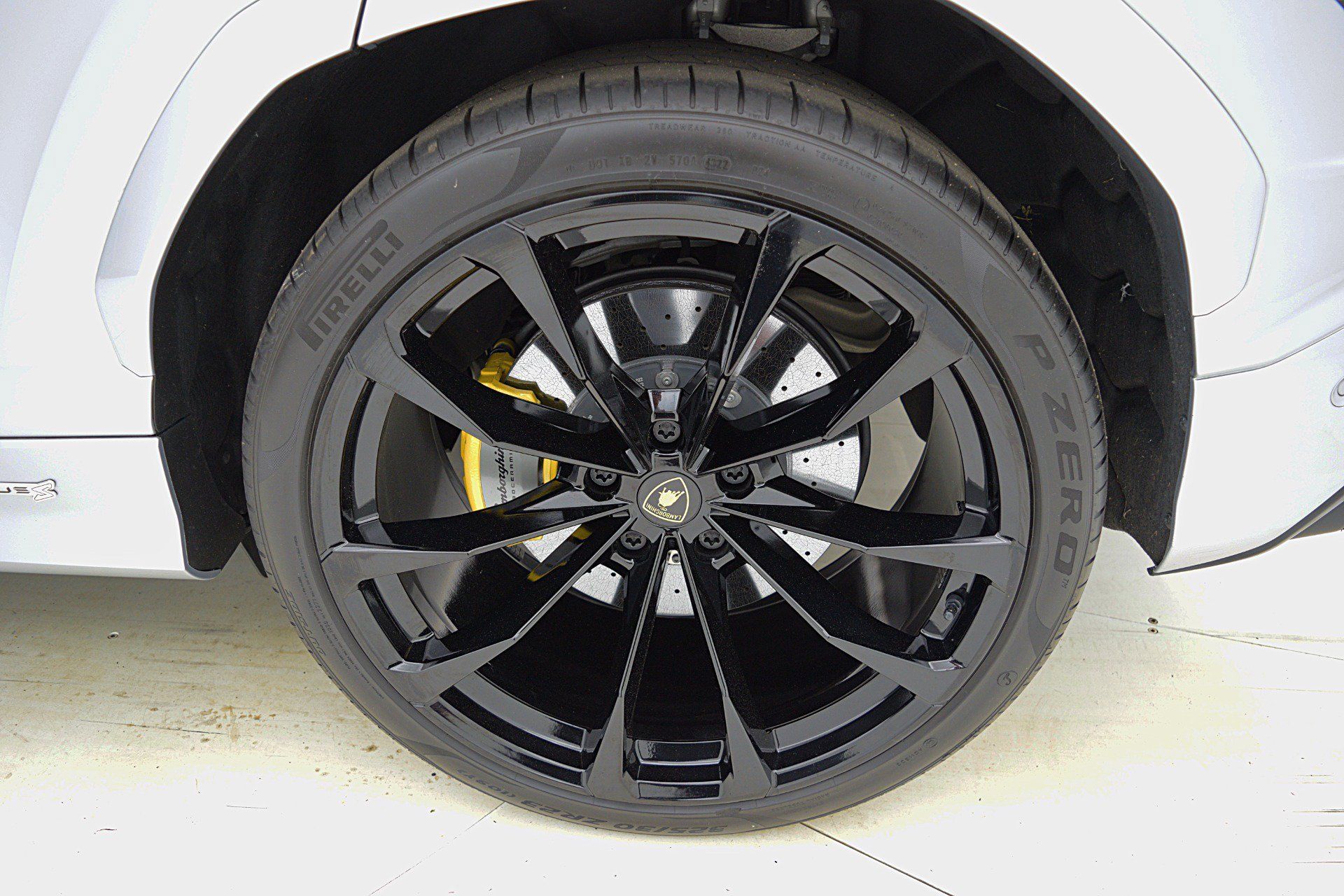 Used 2023 Lamborghini Urus S AWD/4WD image 47