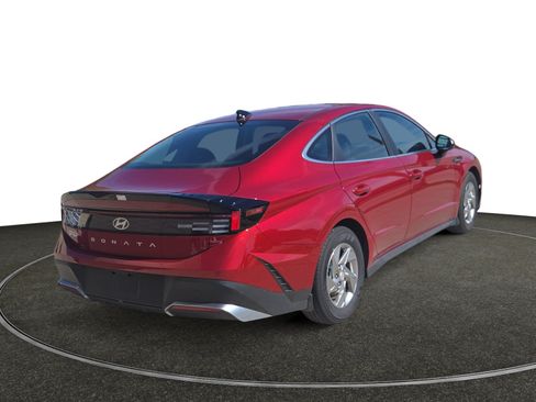 Certified 2025 Hyundai Sonata SE FWD image 6