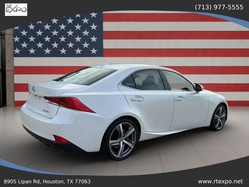 Used 2019 Lexus IS 300 w/ Navigation Package image 9