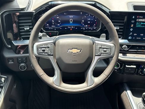 Used 2024 Chevrolet Silverado 1500 LTZ AWD/4WD image 24