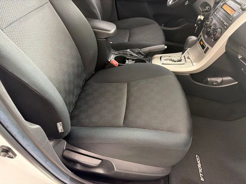 Used 2010 Toyota Corolla S image 20