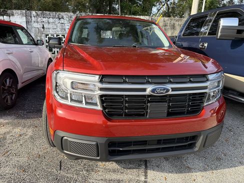 Used 2024 Ford Maverick Lariat FWD image 4