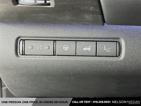 New 2026 Nissan Pathfinder Platinum image 10