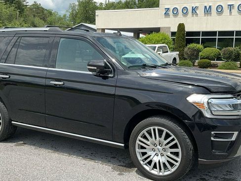 Certified 2023 Ford Expedition Limited AWD/4WD image 4