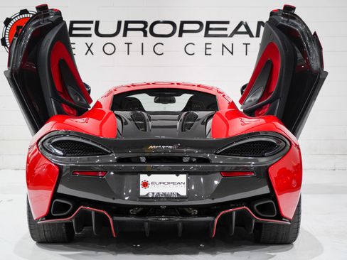 Used 2017 McLaren 570S Coupe RWD image 39