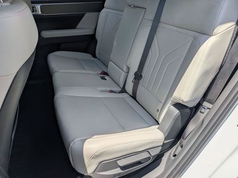 Used 2025 Hyundai Santa Fe SEL AWD/4WD image 26