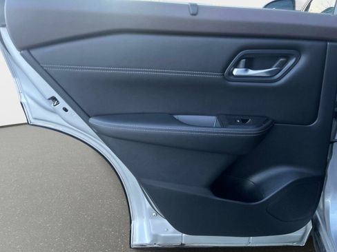 Certified 2022 Nissan Rogue SV w/ SV Premium Package image 11