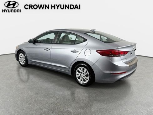 Used 2017 Hyundai Elantra SE FWD image 7