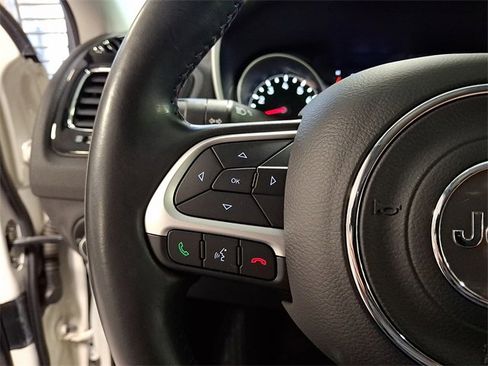 Used 2020 Jeep Compass Latitude image 22