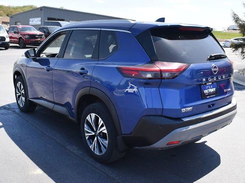 Used 2023 Nissan Rogue SV w/ SV Premium B Package AWD/4WD image 3
