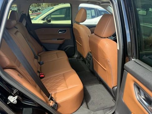 Certified 2026 Nissan Rogue Platinum AWD/4WD image 28