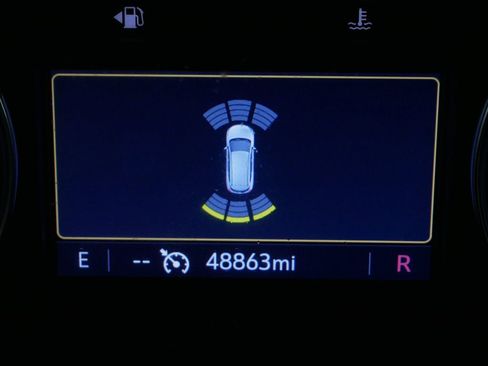 Used 2021 Buick Enclave Premium w/ Sun and Sites Package image 34