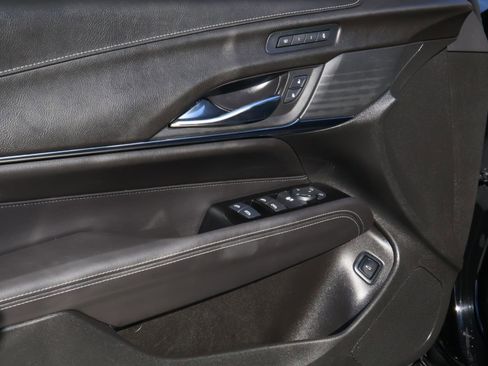 Used 2025 Cadillac CT4 Premium Luxury image 16